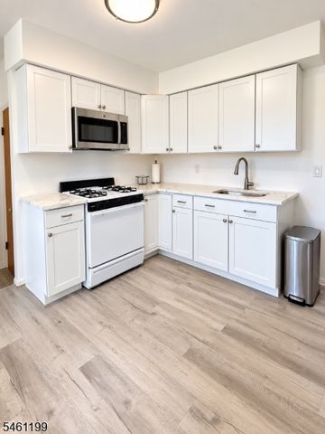 627 Warfield Rd, North Plainfield Boro, NJ 07063