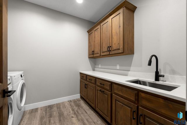 204 N Autumnwood Ct Court, Sioux Falls, SD 57110