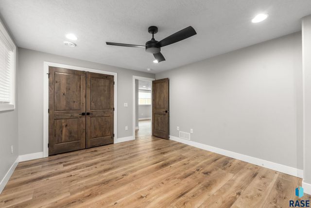 204 N Autumnwood Ct Court, Sioux Falls, SD 57110