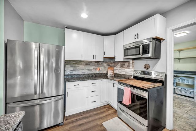 1275 Sandy Lake Road, Ravenna, OH 44266