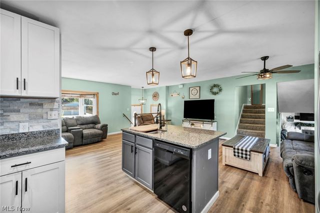 1275 Sandy Lake Road, Ravenna, OH 44266