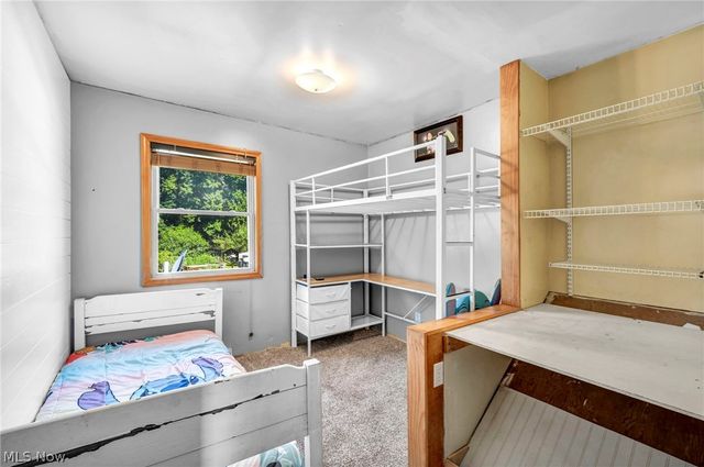 1275 Sandy Lake Road, Ravenna, OH 44266