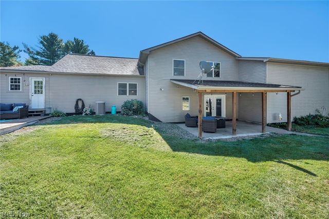 1275 Sandy Lake Road, Ravenna, OH 44266