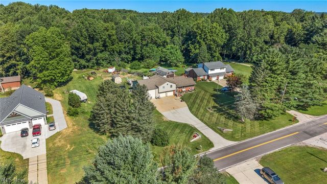 1275 Sandy Lake Road, Ravenna, OH 44266