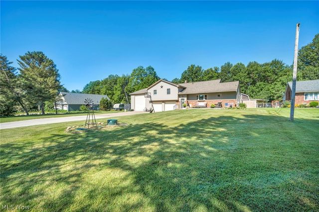 1275 Sandy Lake Road, Ravenna, OH 44266