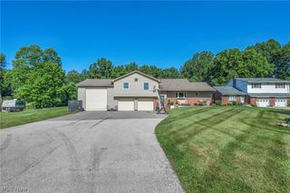 1275 Sandy Lake Road, Ravenna, OH 44266