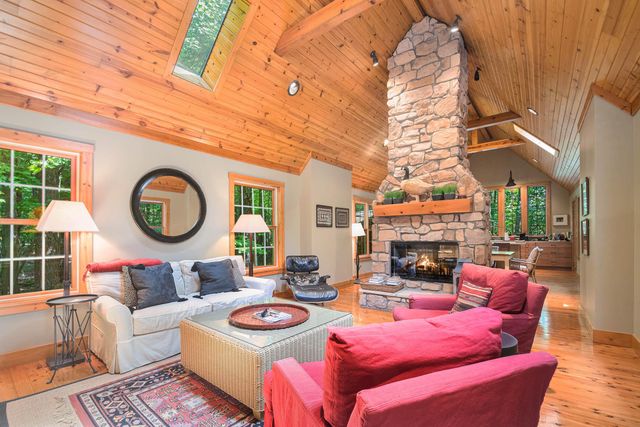 14217 Wildwood Lane, Chikaming Twp, MI 49115