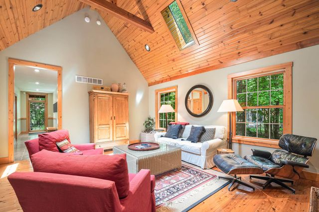 14217 Wildwood Lane, Chikaming Twp, MI 49115