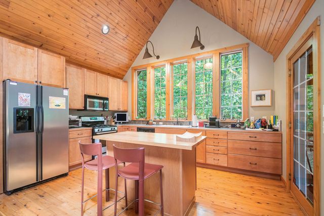 14217 Wildwood Lane, Chikaming Twp, MI 49115