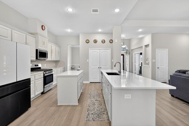 16438 Stonewall Street, Conroe, TX 77303