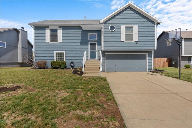 120 W Skylark Street, Gardner, KS 66030