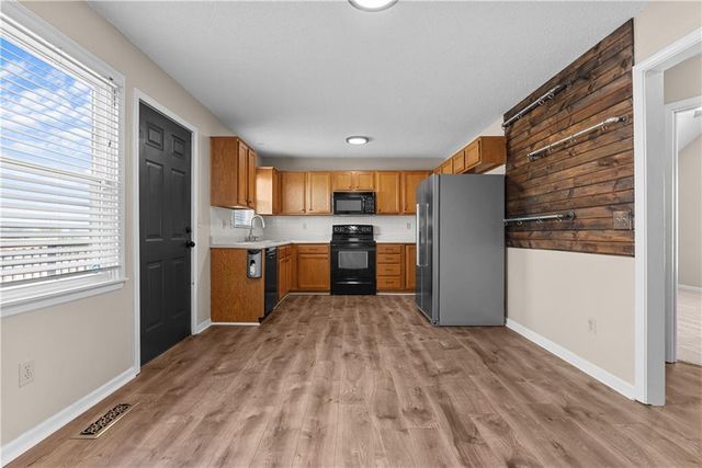 120 W Skylark Street, Gardner, KS 66030