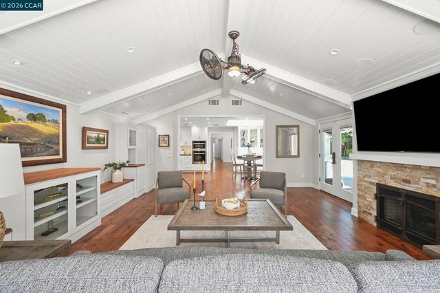 1496 Finley Lane, Alamo, CA 94507