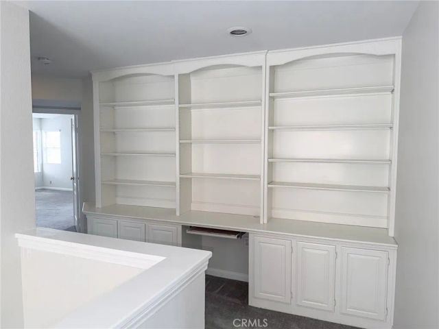 5018 Evanwood Avenue, Oak Park, CA 91377