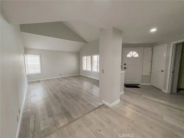 5018 Evanwood Avenue, Oak Park, CA 91377