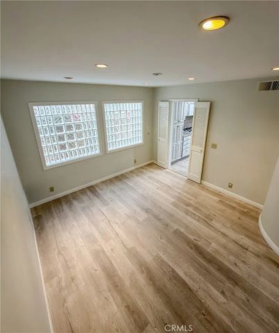 5018 Evanwood Avenue, Oak Park, CA 91377