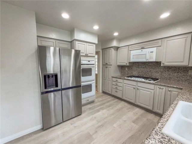 5018 Evanwood Avenue, Oak Park, CA 91377