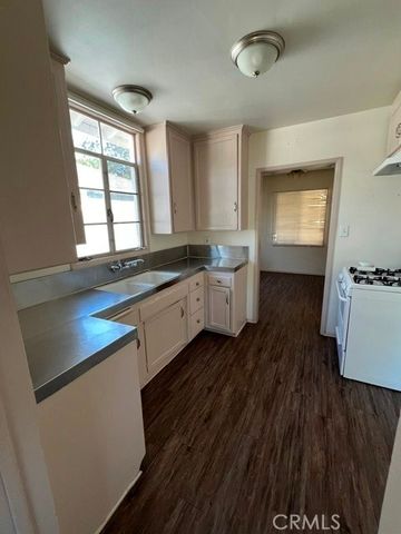 14601 Huston Street, Sherman Oaks, CA 91403