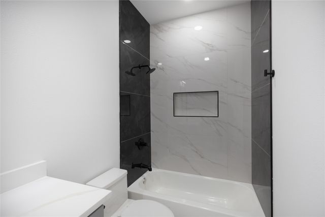 6178 Chickasaw Drive, Mabank, TX 75156