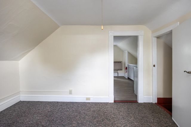76 Ward Street, Burlington, VT 05401