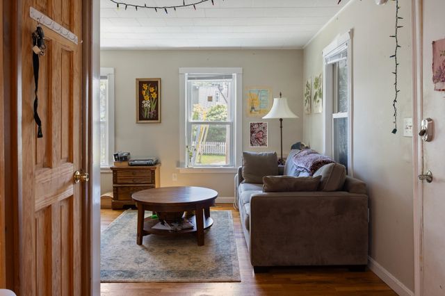 76 Ward Street, Burlington, VT 05401