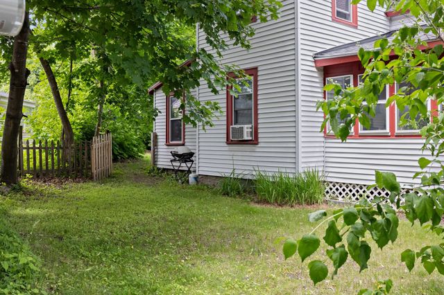 76 Ward Street, Burlington, VT 05401