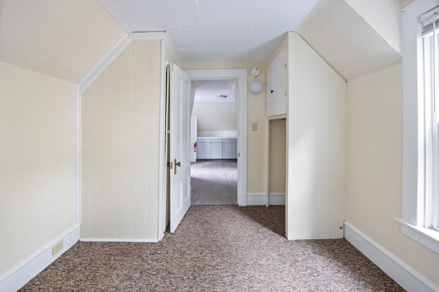 76 Ward Street, Burlington, VT 05401