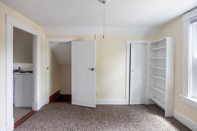 76 Ward Street, Burlington, VT 05401