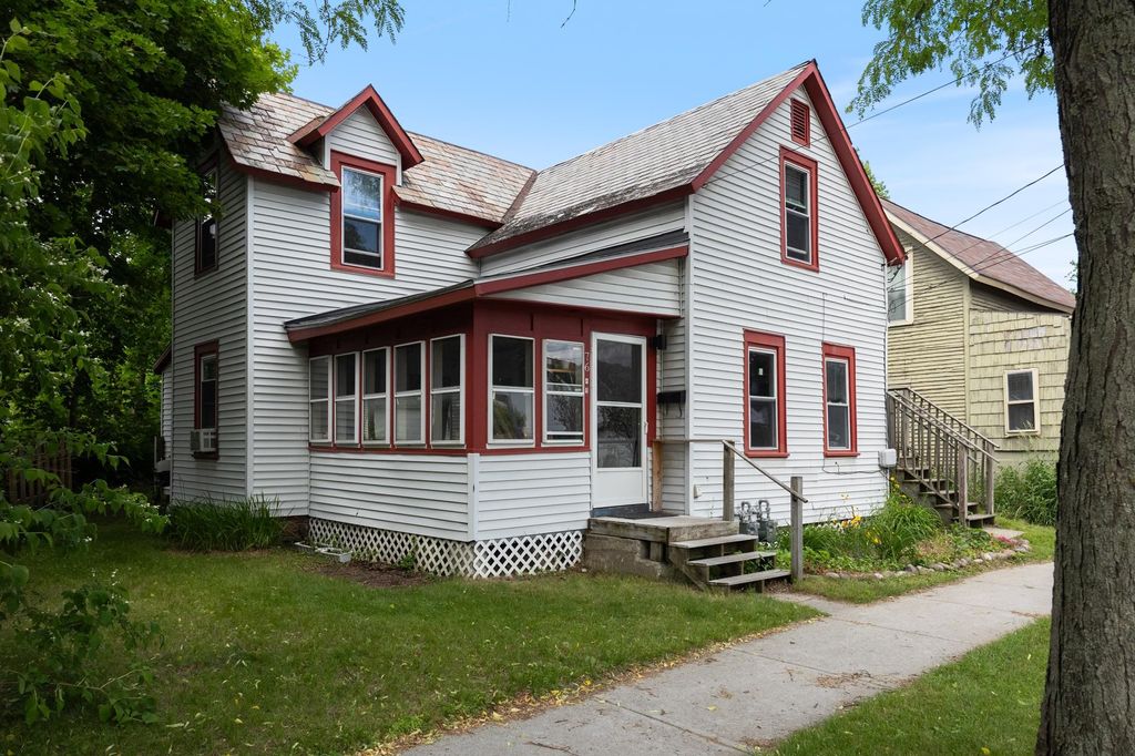 76 Ward Street, Burlington, VT 05401