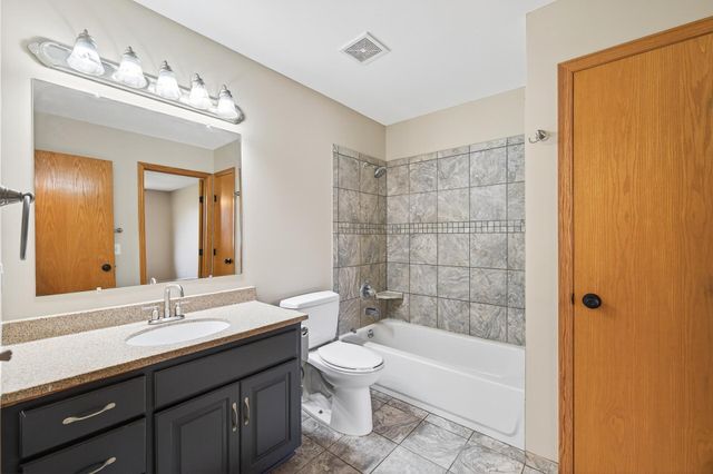 7669 386th Street, North Branch, MN 55056