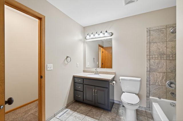 7669 386th Street, North Branch, MN 55056