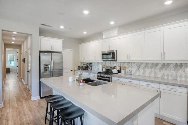 10862 Everly Way, San Diego, CA 92129