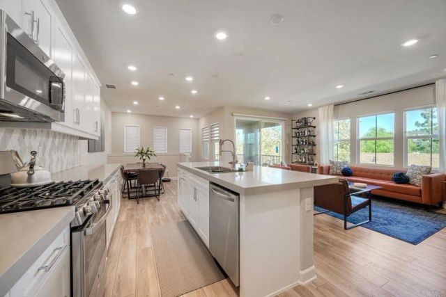 10862 Everly Way, San Diego, CA 92129