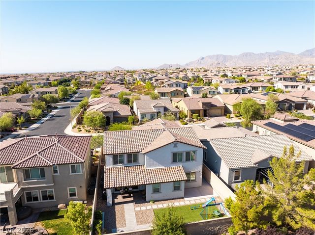 9936 Bighorn Bellows Avenue, Las Vegas, NV 89166
