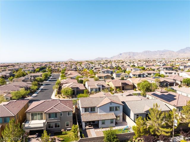 9936 Bighorn Bellows Avenue, Las Vegas, NV 89166