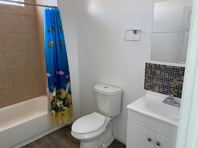 3624 87th St 1, Galveston, TX 77554