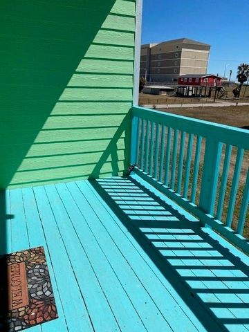 3624 87th St 1, Galveston, TX 77554