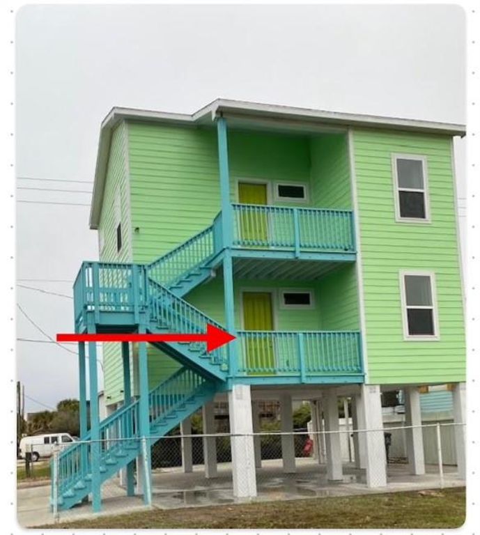 3624 87th St 1, Galveston, TX 77554