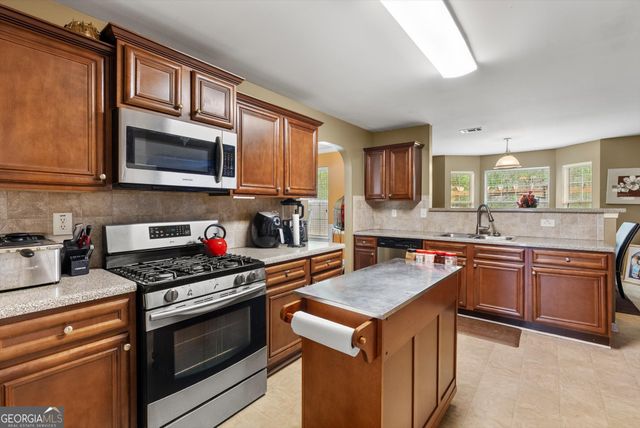 3760 Big Horn Court, Ellenwood, GA 30294