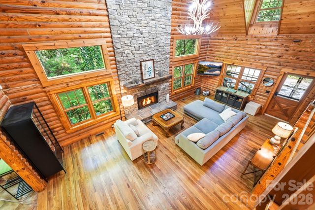 16 Shadow Brook Drive, Flat Rock, NC 28731