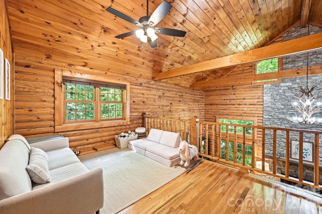 16 Shadow Brook Drive, Flat Rock, NC 28731