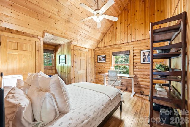 16 Shadow Brook Drive, Flat Rock, NC 28731