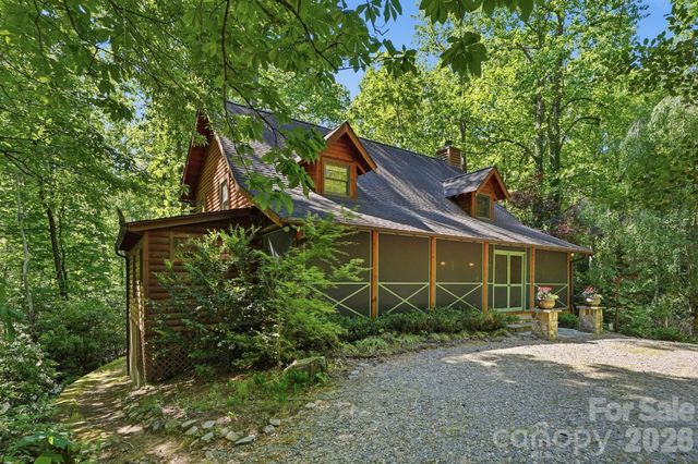 16 Shadow Brook Drive, Flat Rock, NC 28731
