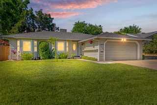 5432 Hesper Way, Carmichael, CA 95608