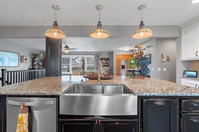 5000 N FRENCH ROAD, Appleton, WI 54913