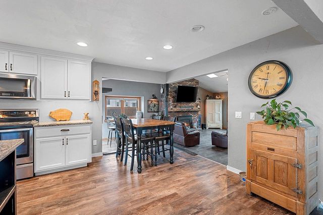 5000 N FRENCH ROAD, Appleton, WI 54913