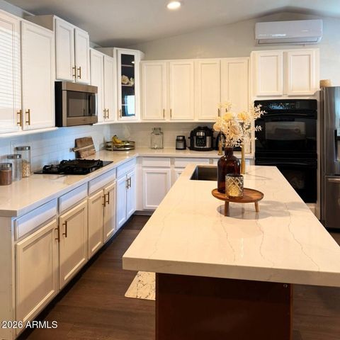 4950 W BETHANY HOME Road 22, Glendale, AZ 85301