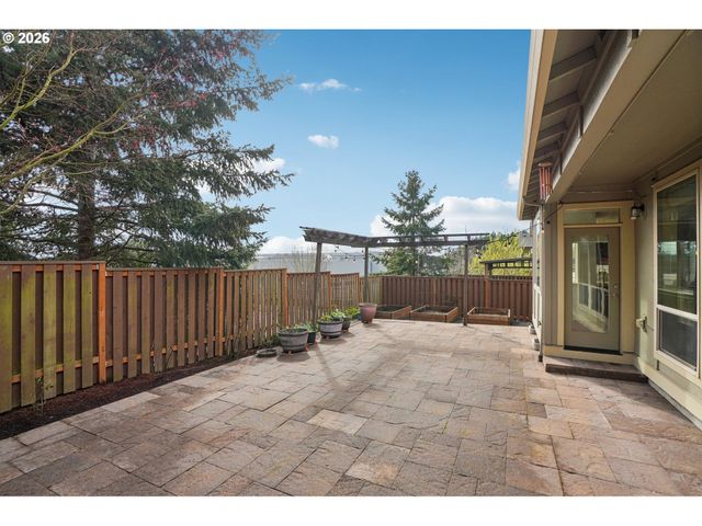 16772 Nw STALDER Ln, Portland, OR 97229