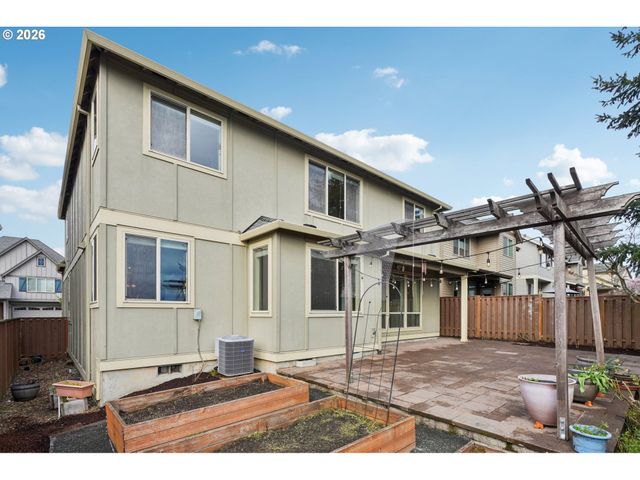 16772 Nw STALDER Ln, Portland, OR 97229