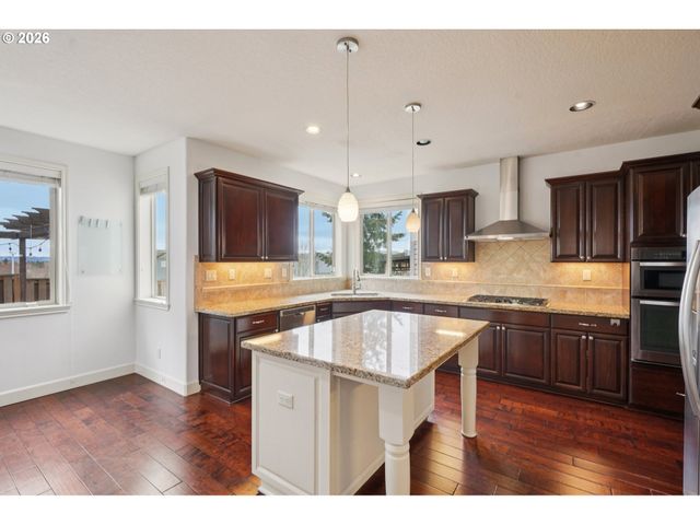 16772 Nw STALDER Ln, Portland, OR 97229